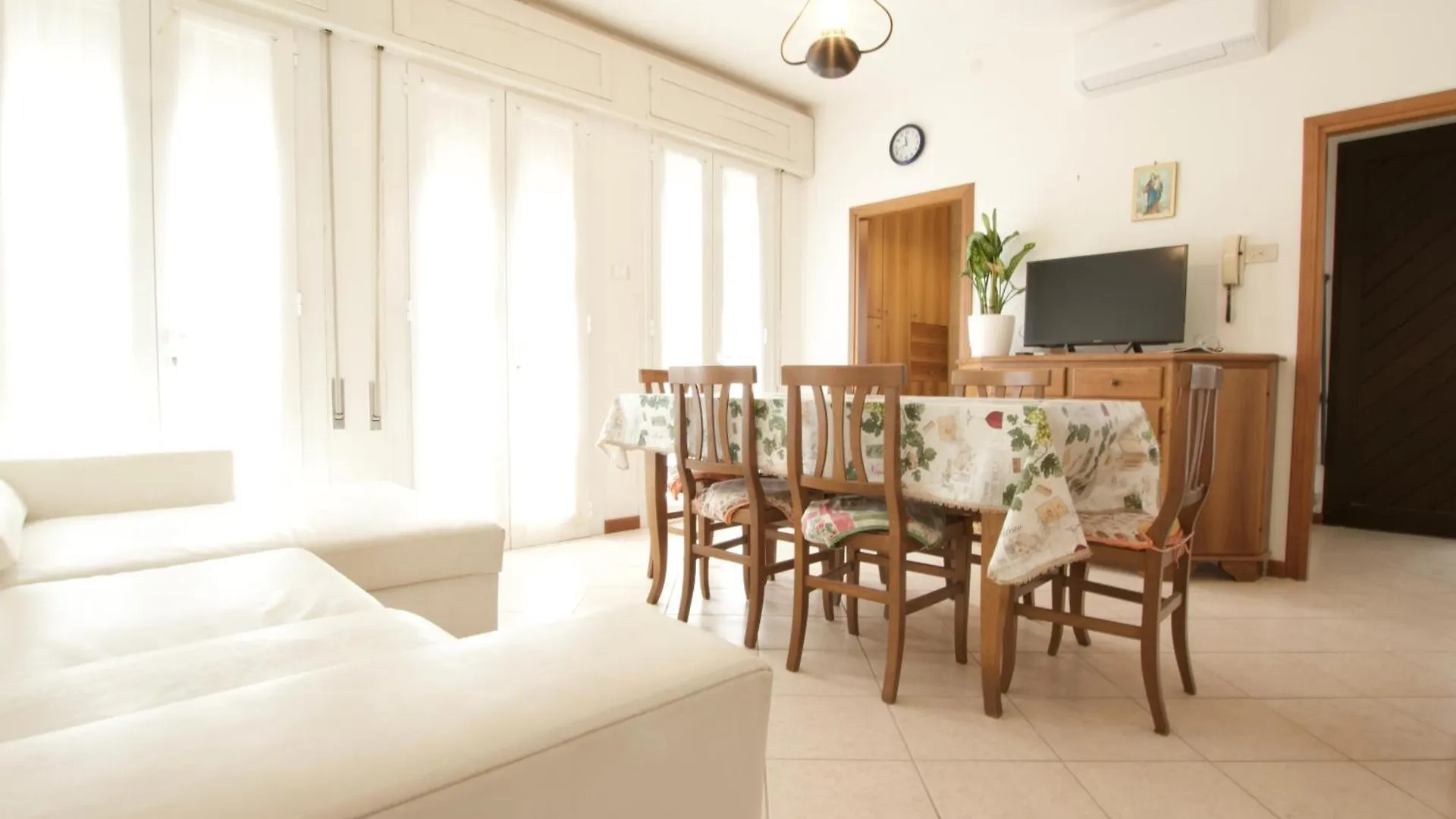 Appartement 12 Accesso - Home Immobiliare Jesolo Italië